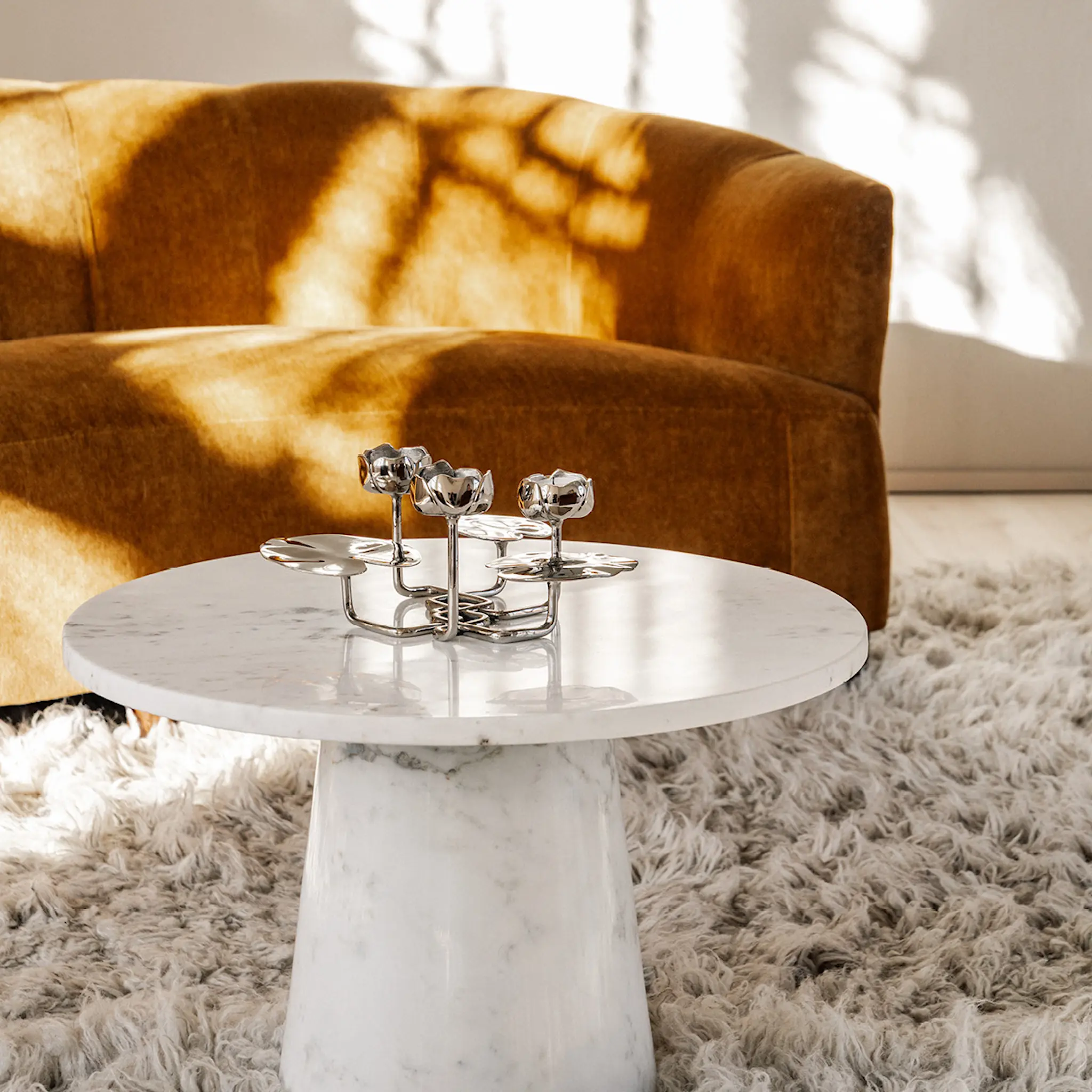 Hilke Ninfea Grande Kynttilänjalka 24x13 cm Nikkelipinnoitettu messinki