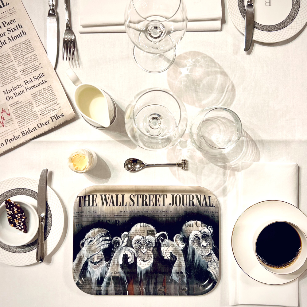 LISA TÖRNER ART Bordbrikke The Three Wise Monkeys 20x27 cm svart