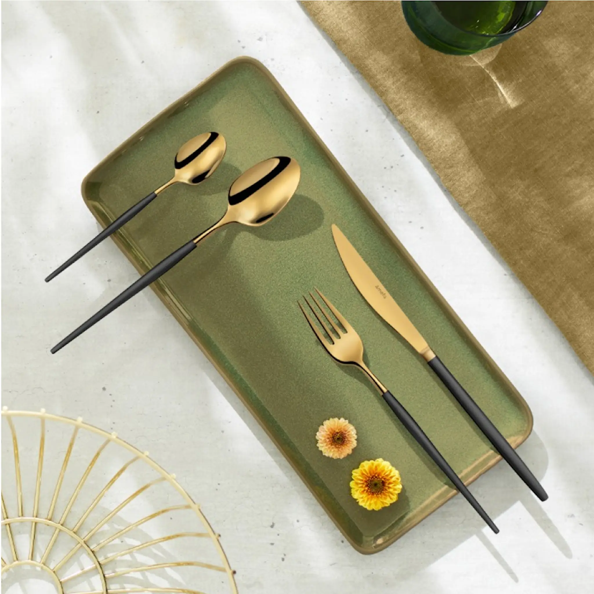 Amefa Soprano bestickset 16 delar svart/guld