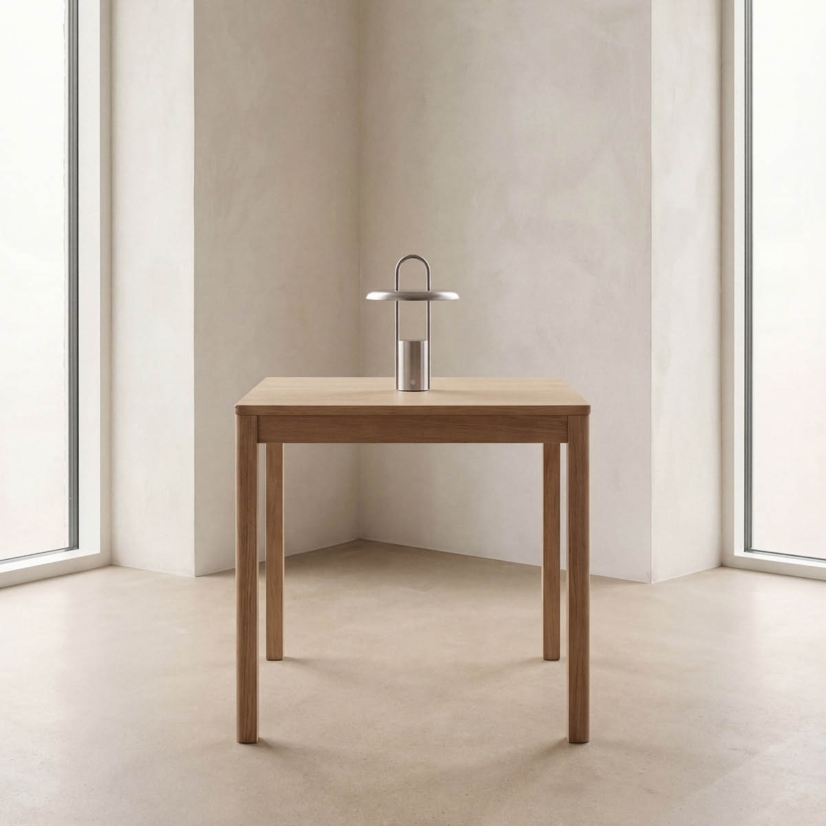 Stelton Pier LED-lamppu, kannettava 25 cm teräs