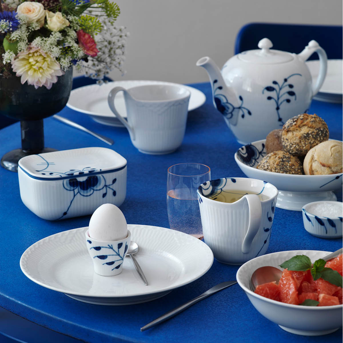 Royal Copenhagen Blå Mega Riflet smørskål m/lokk