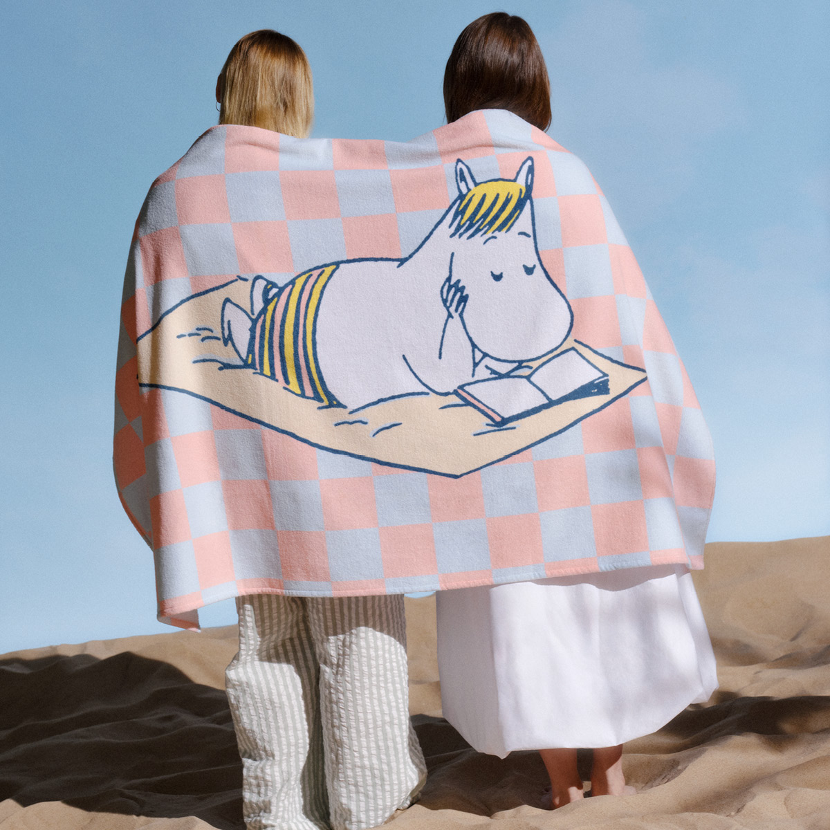Moomin Arabia Mummi strandhåndkle 90x150 cm Snorkfrøken