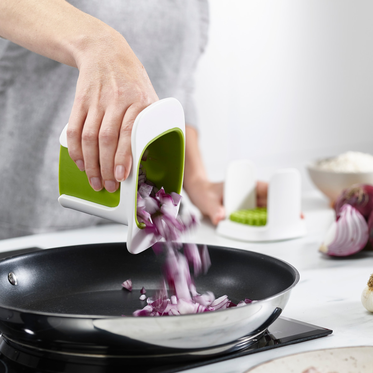 Joseph Joseph ChopCup grønnsakskutter grønn/hvit