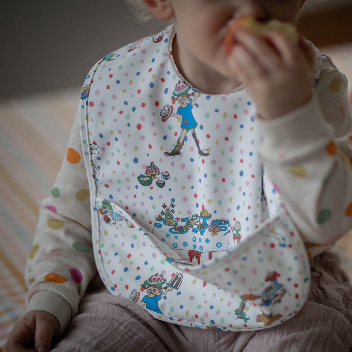 Rätt Start Pippi Långstrump haklapp Födelsedag vit