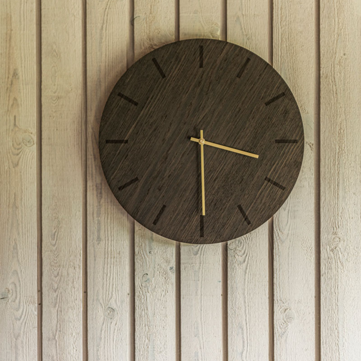 Hemverk Dark Oak väggklocka 28 cm mörk ek med kopparvisare