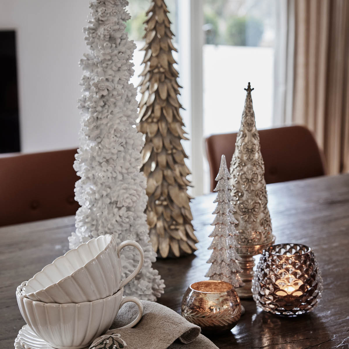 Lene Bjerre Sissia juledekorasjon tre 15 cm lys gull