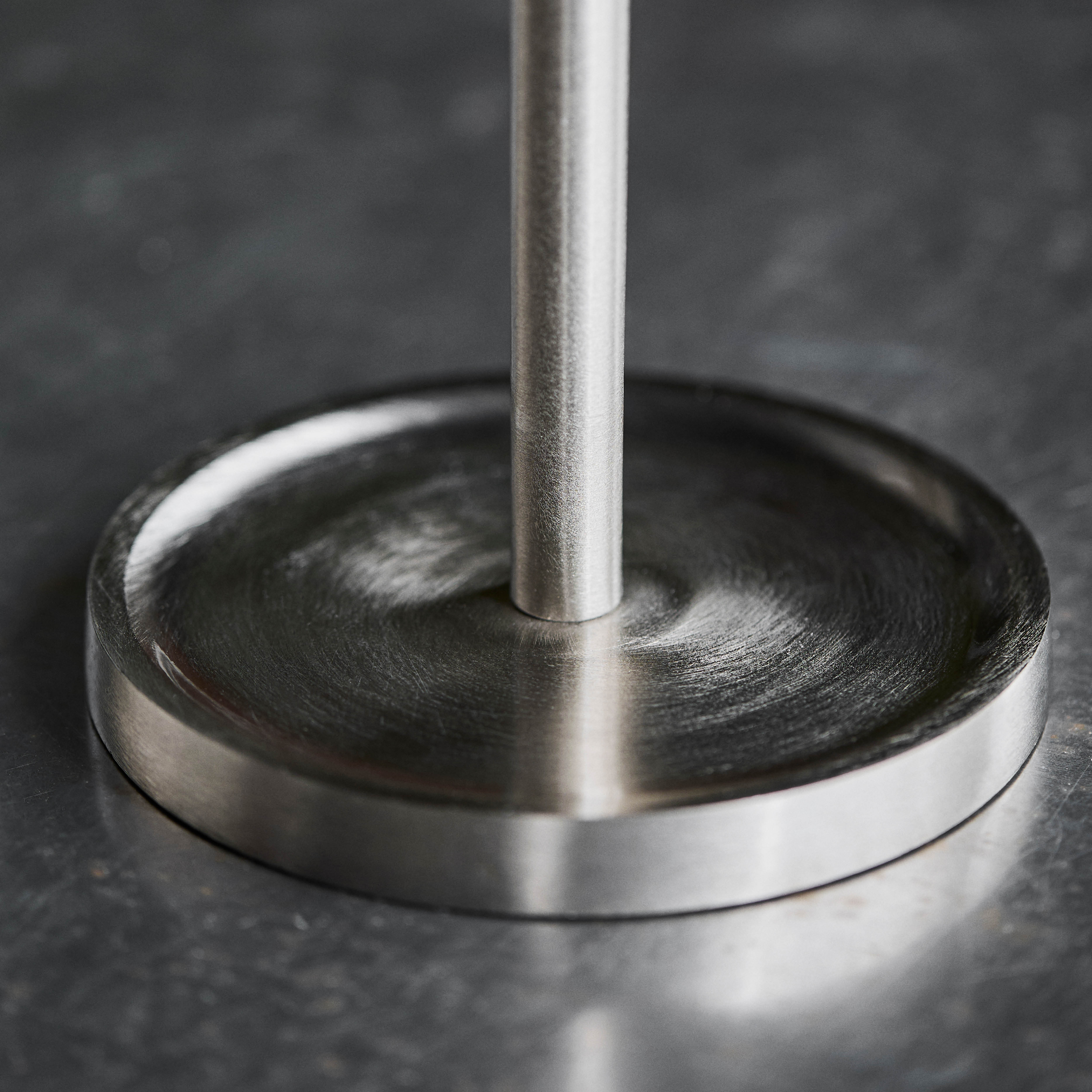 House Doctor Eden tørkerullholder 35 cm børstet sølvfinish