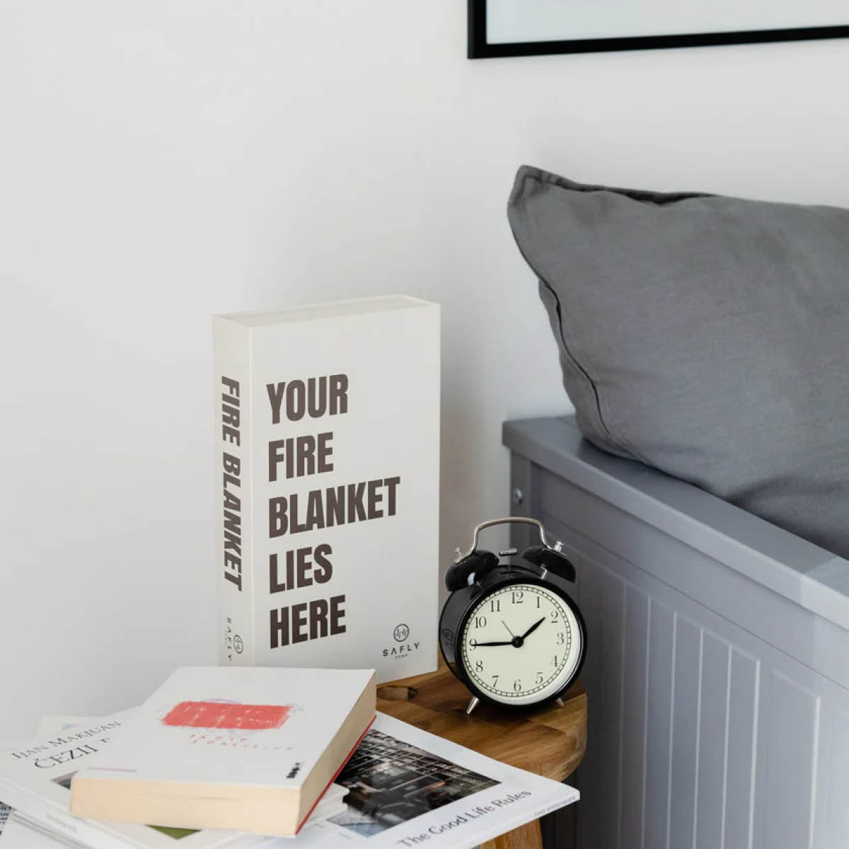 Safly Coffee Table Book med brandfilt 16x28 cm krämvit