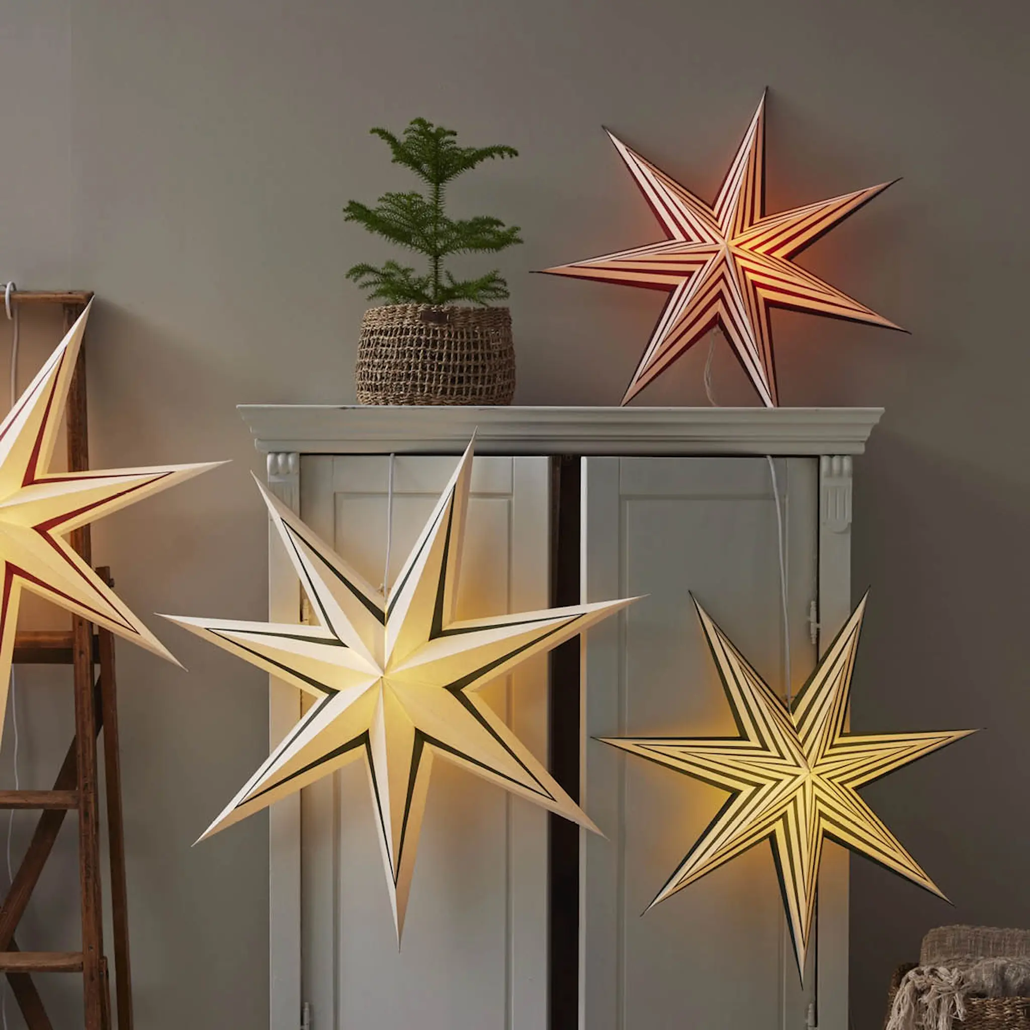 Star Trading Stripe joulutähti 60 cm valkoinen vihreällä raidalla