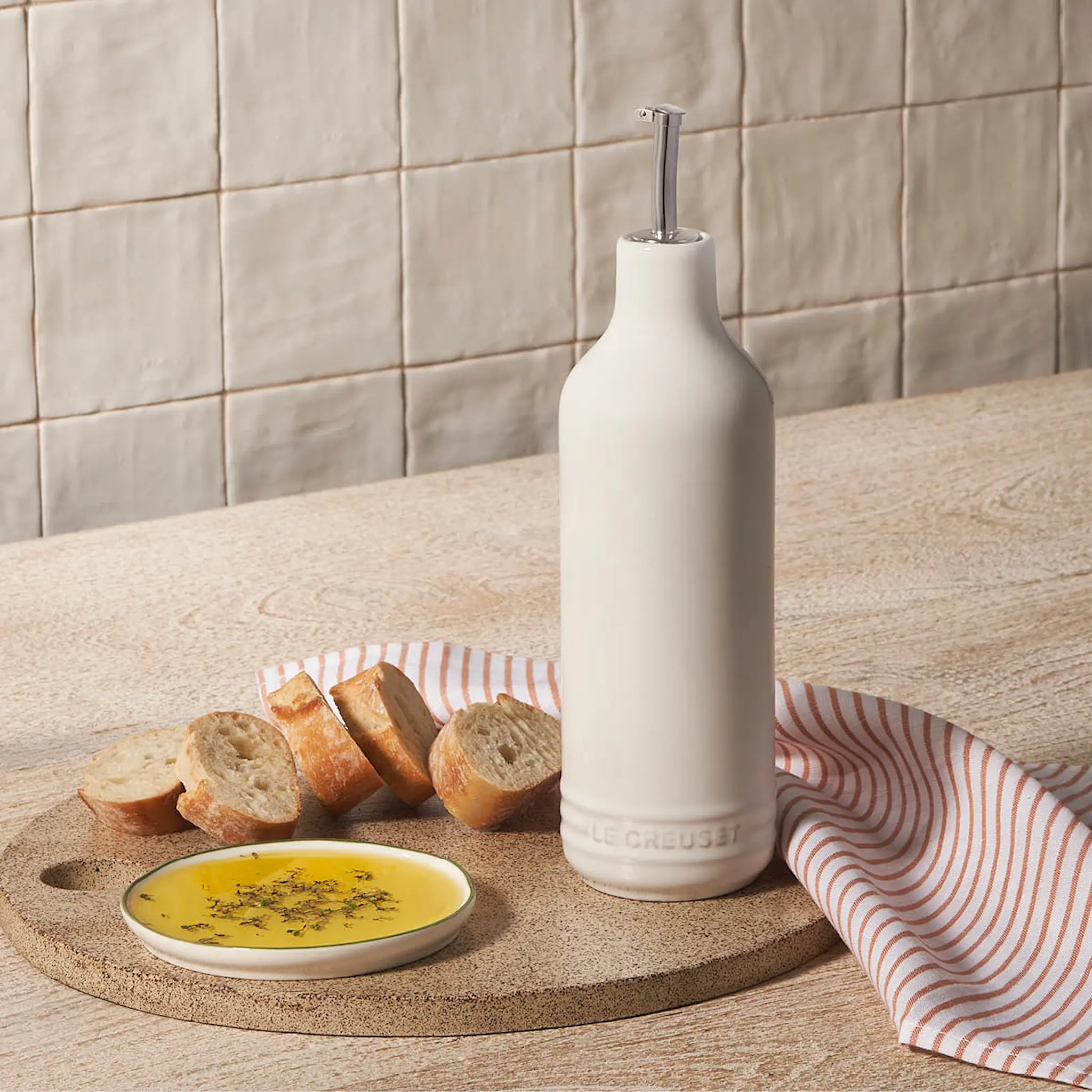 Le Creuset Signature oljeflaske 0,6L hvit