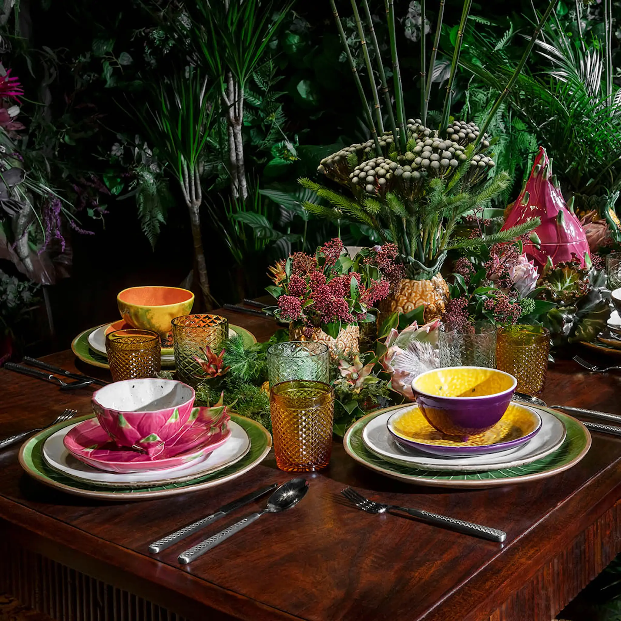 Bordallo Pinheiro Tropical Fruits skål 50 cl dragefrukt