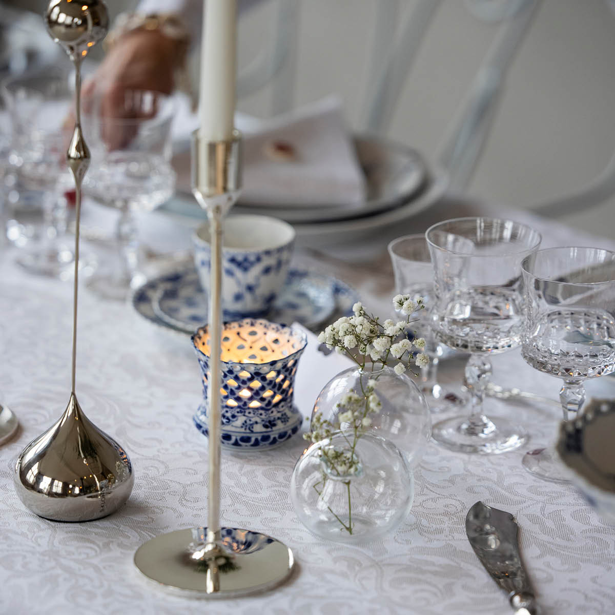 Ekelund Medaljong duk 150x150 cm lys grå