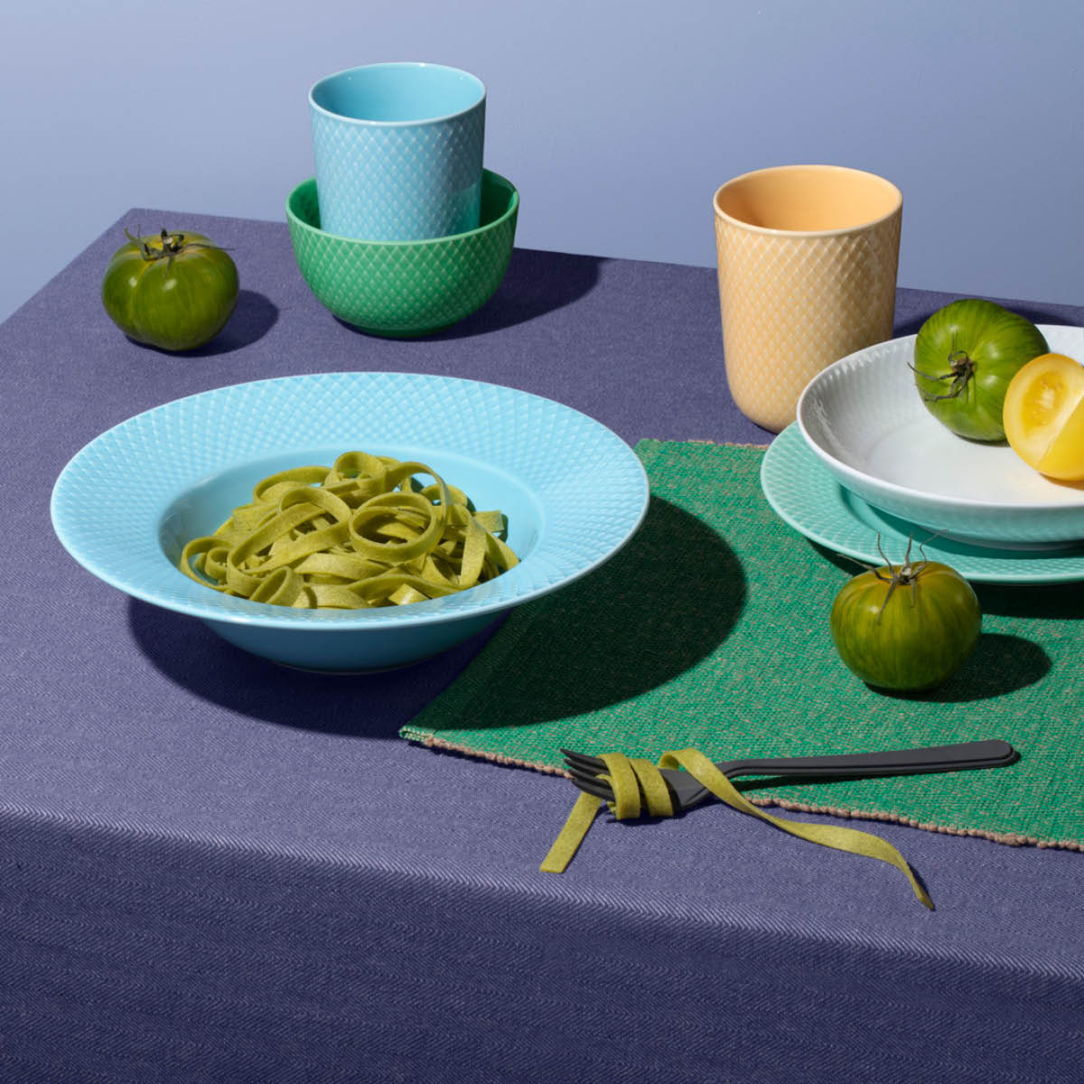 Lyngby Porcelæn Rhombe Color dyp tallerken 24,5 cm turkis