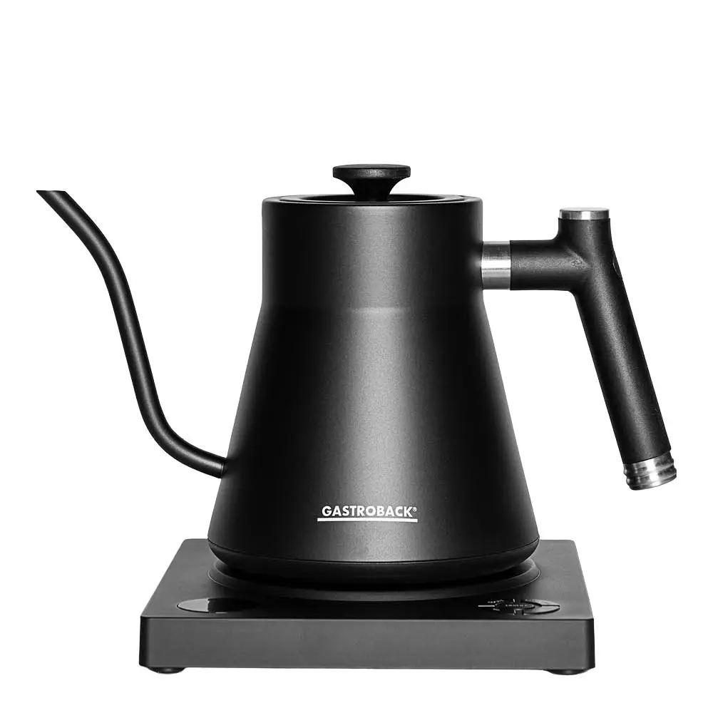 Design Pour Over vedenkeitin hopea