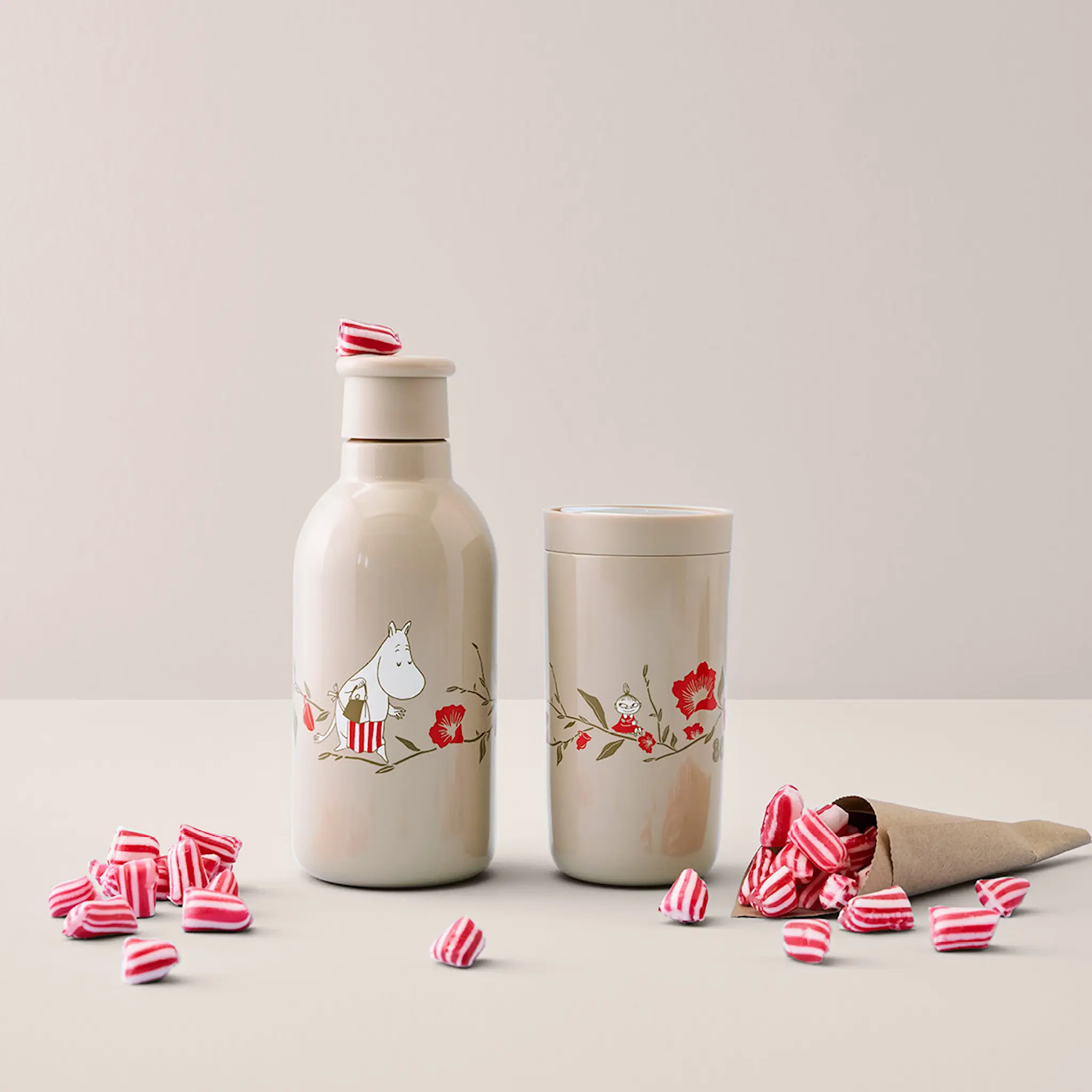 RIG-TIG Mumin Drink-It termosflaska 0,5 L mumin mamma’s tea party