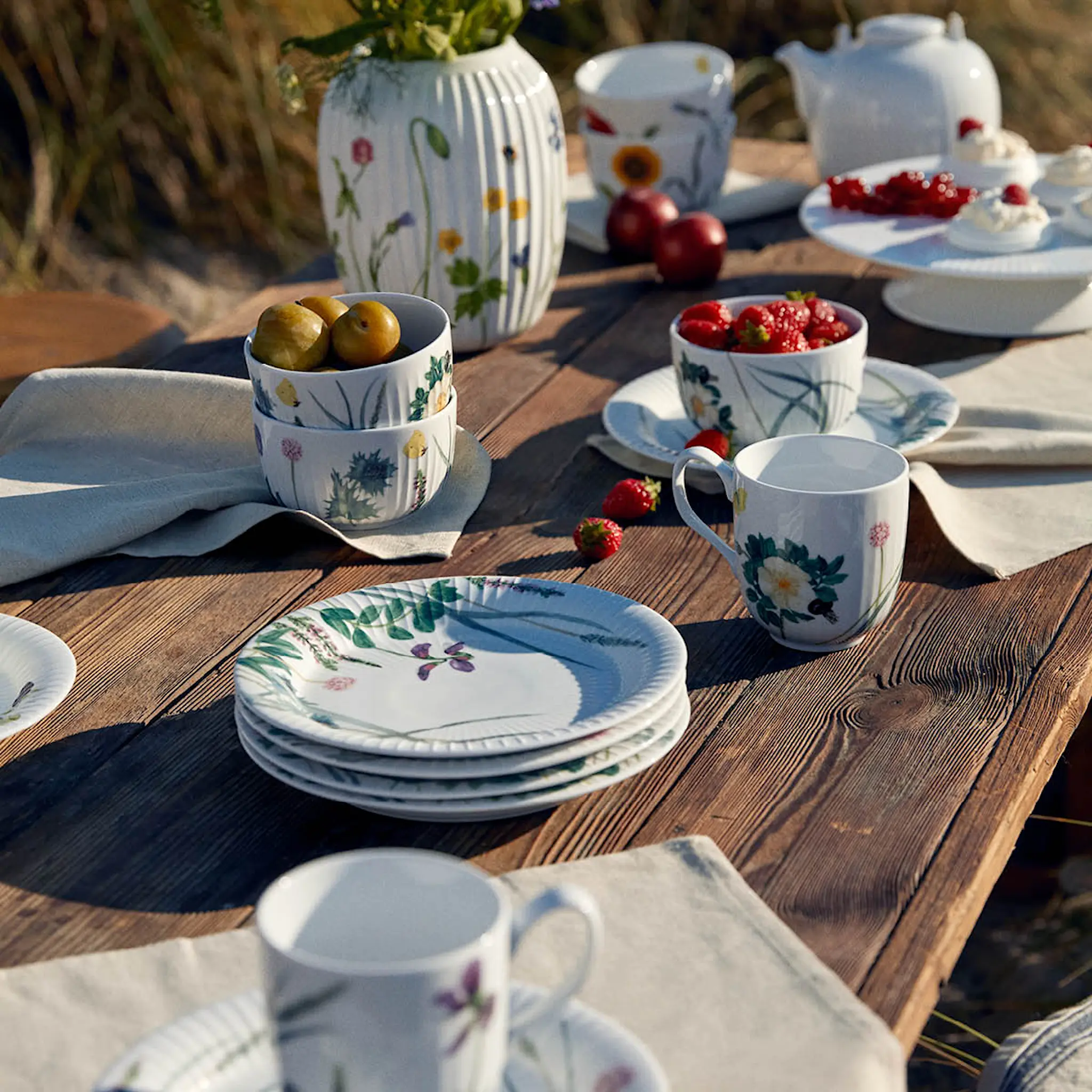 Kähler Hammershøi Summer mugg 33 cl coastal flower