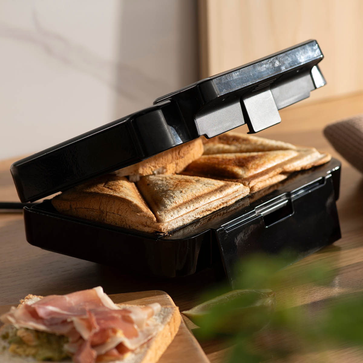 Sabor Elevation toastjern 24x19 cm svart