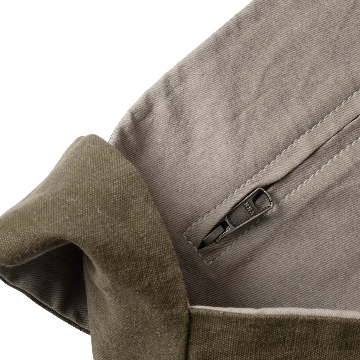 Design House Stockholm Astrid Lindgren tygkasse 40x31 cm Den som är väldigt stark... svart