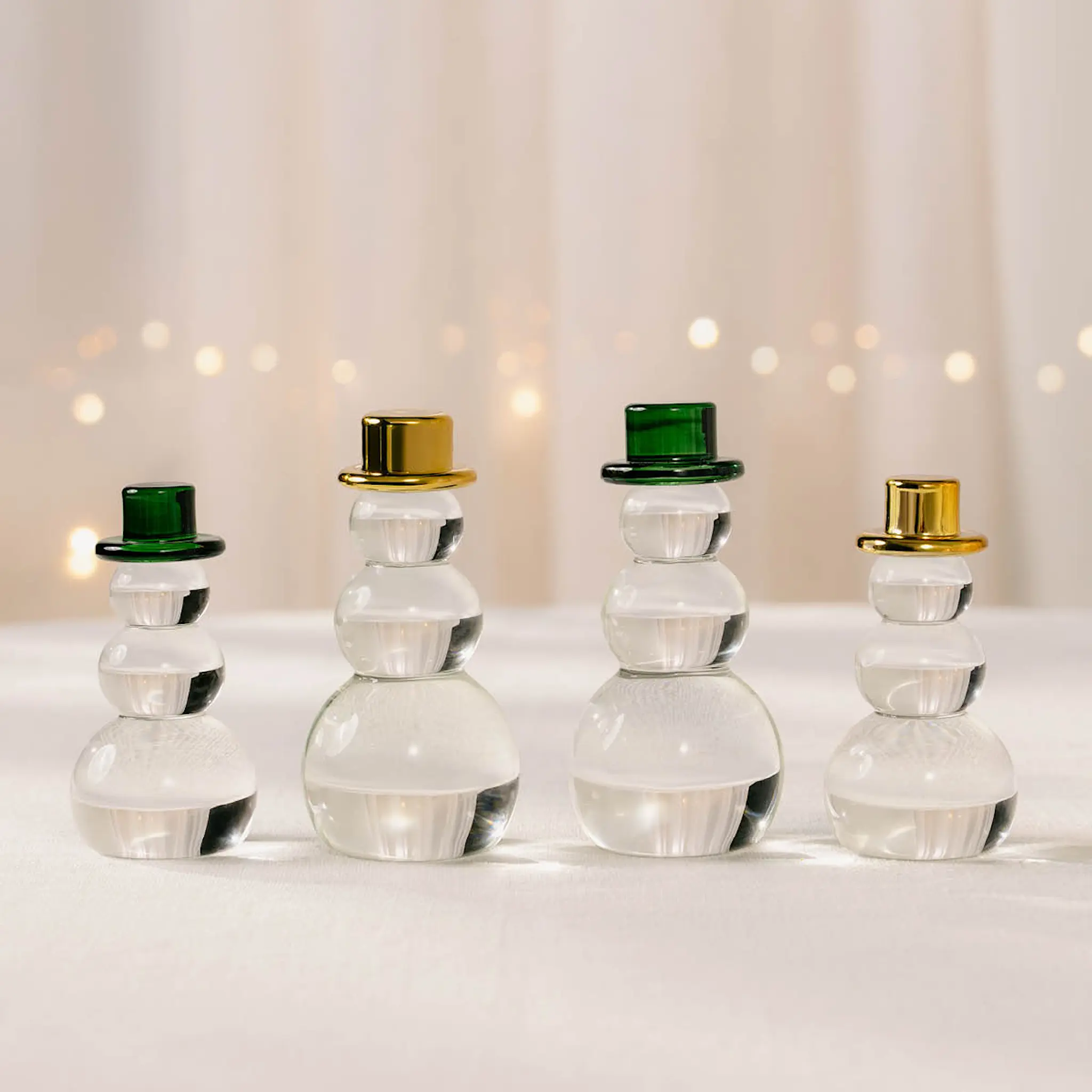 Magnor Snømann dekorasjonsfigur 9,2 cm gullhatt