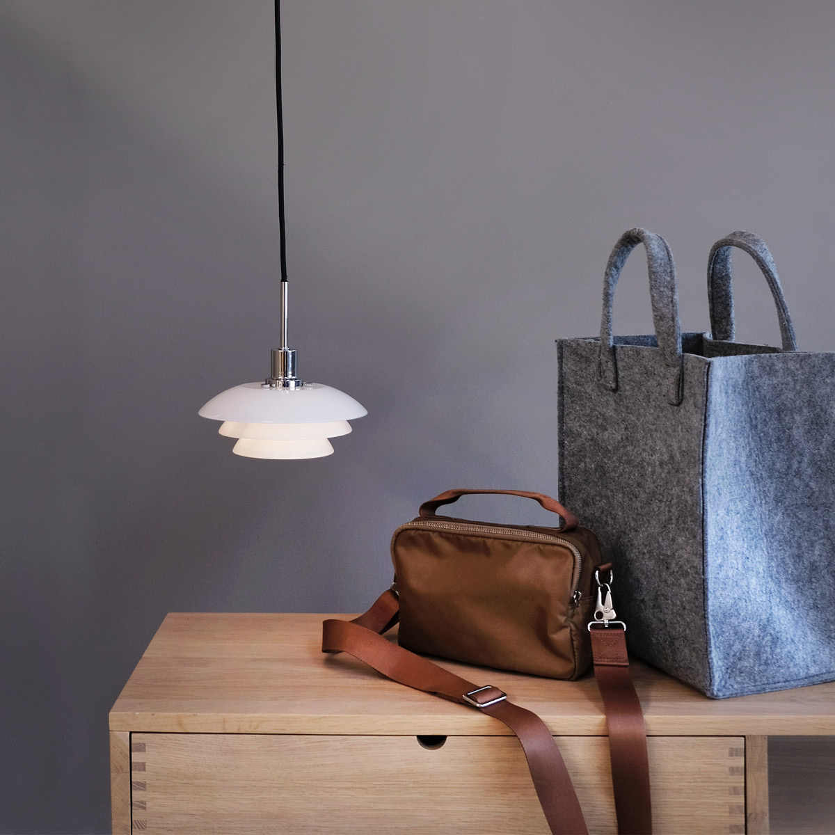 Dyberg Larsen DL20 Kattovalaisin 9 cm Opaali/Kromi