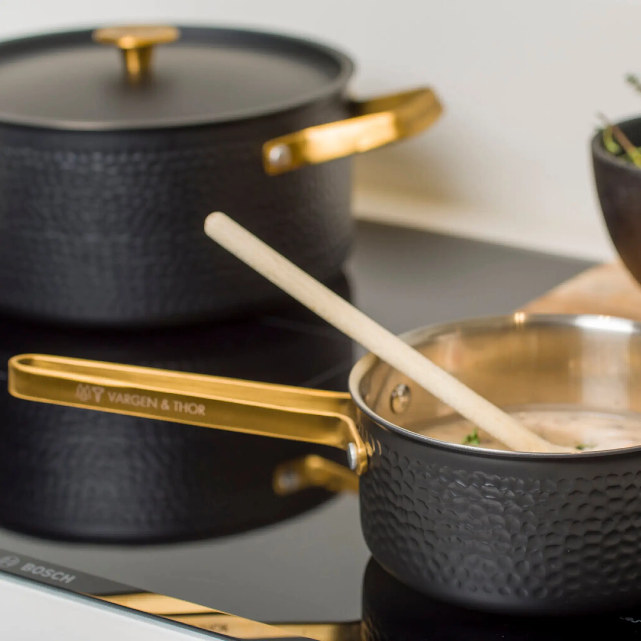 Vargen & Thor Viggo Kattila kannella 1,6 L Musta