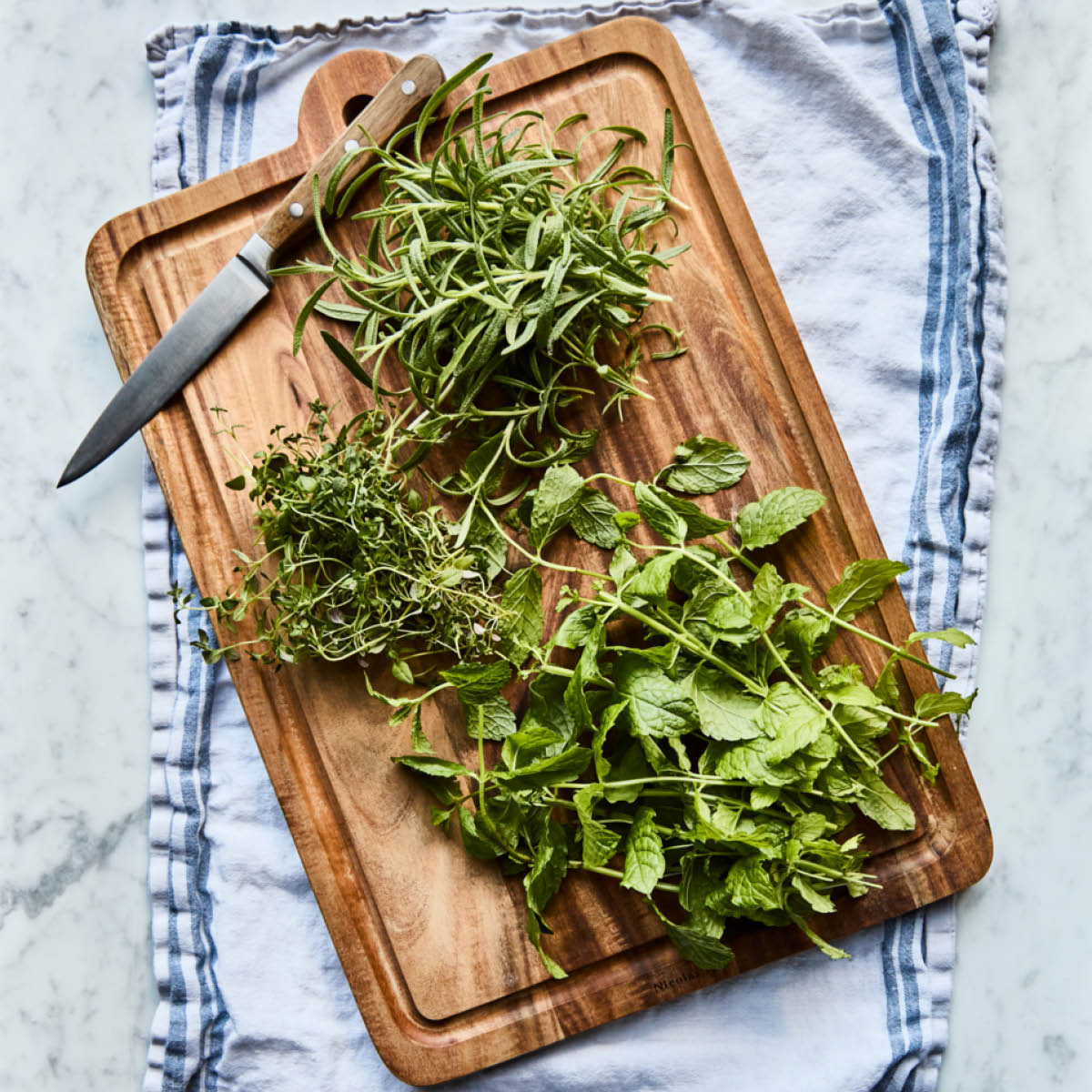 Nicolas Vahé Skärbräda 43x28 cm natur