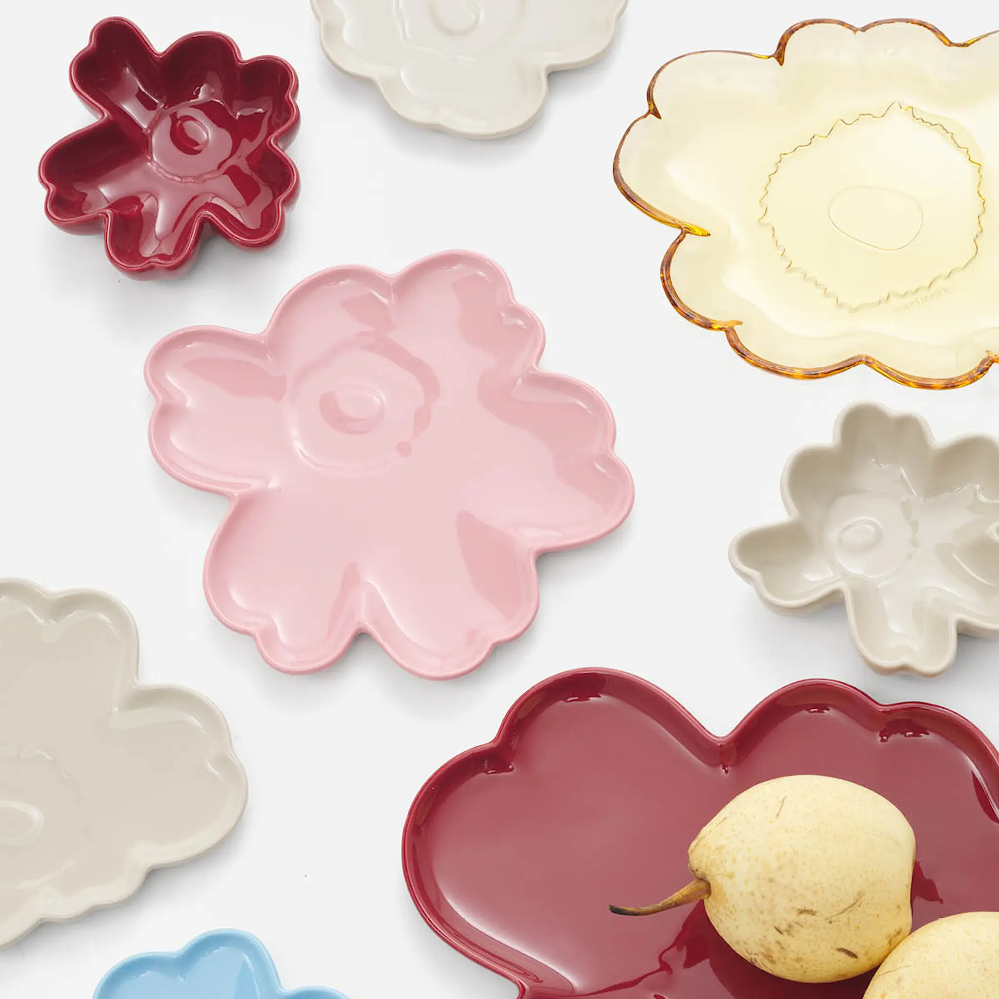 Marimekko Unikko bolle 11 cm 2 stk hvit/burgunder hover