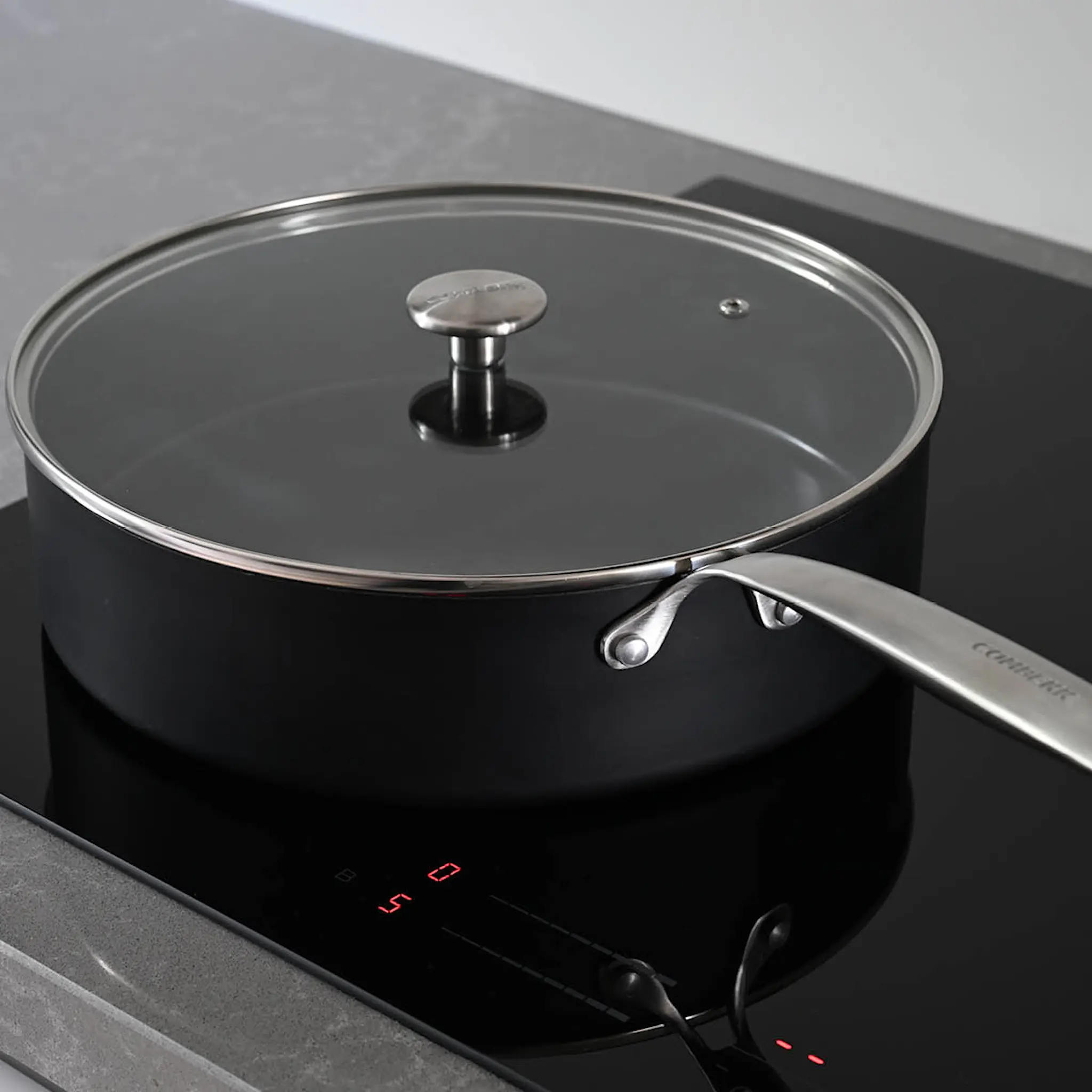 Combekk Element Paistokasari 28 cm Musta