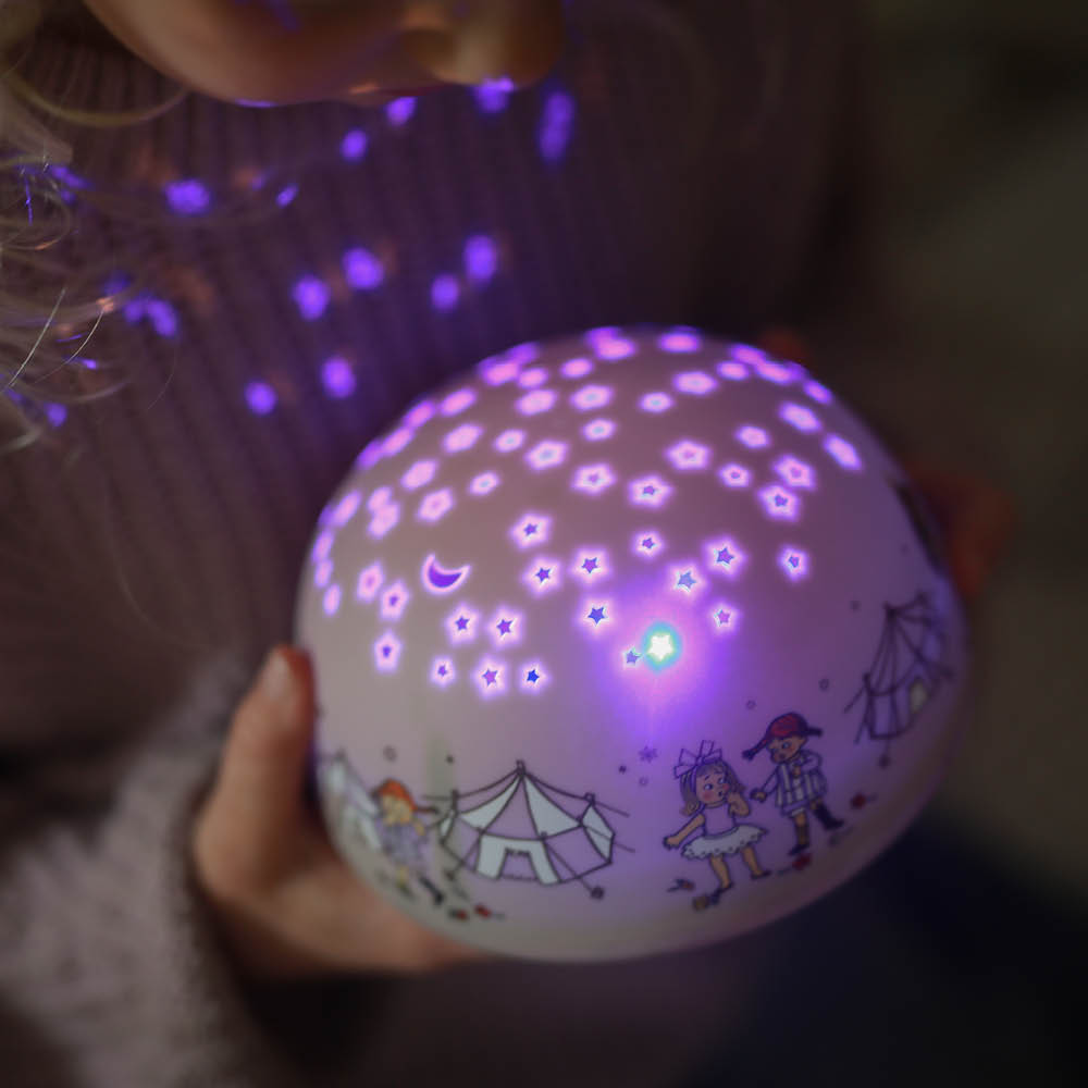 Rätt Start Pippi nattlampa med stjärnhimmel och musik