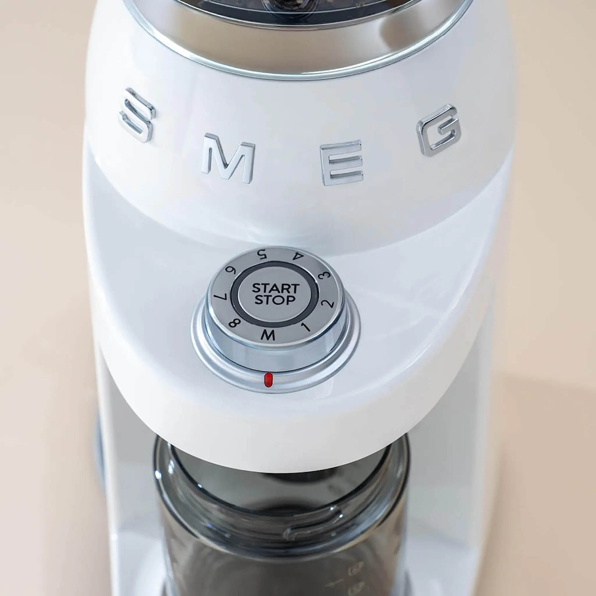 Smeg Kaffekvern CGF03 240g hvit