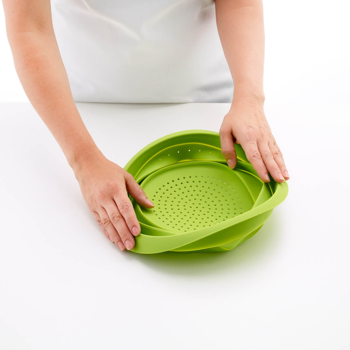 Lékué Hopfällbart durkslag av silikon 3,8 L 23 cm grön