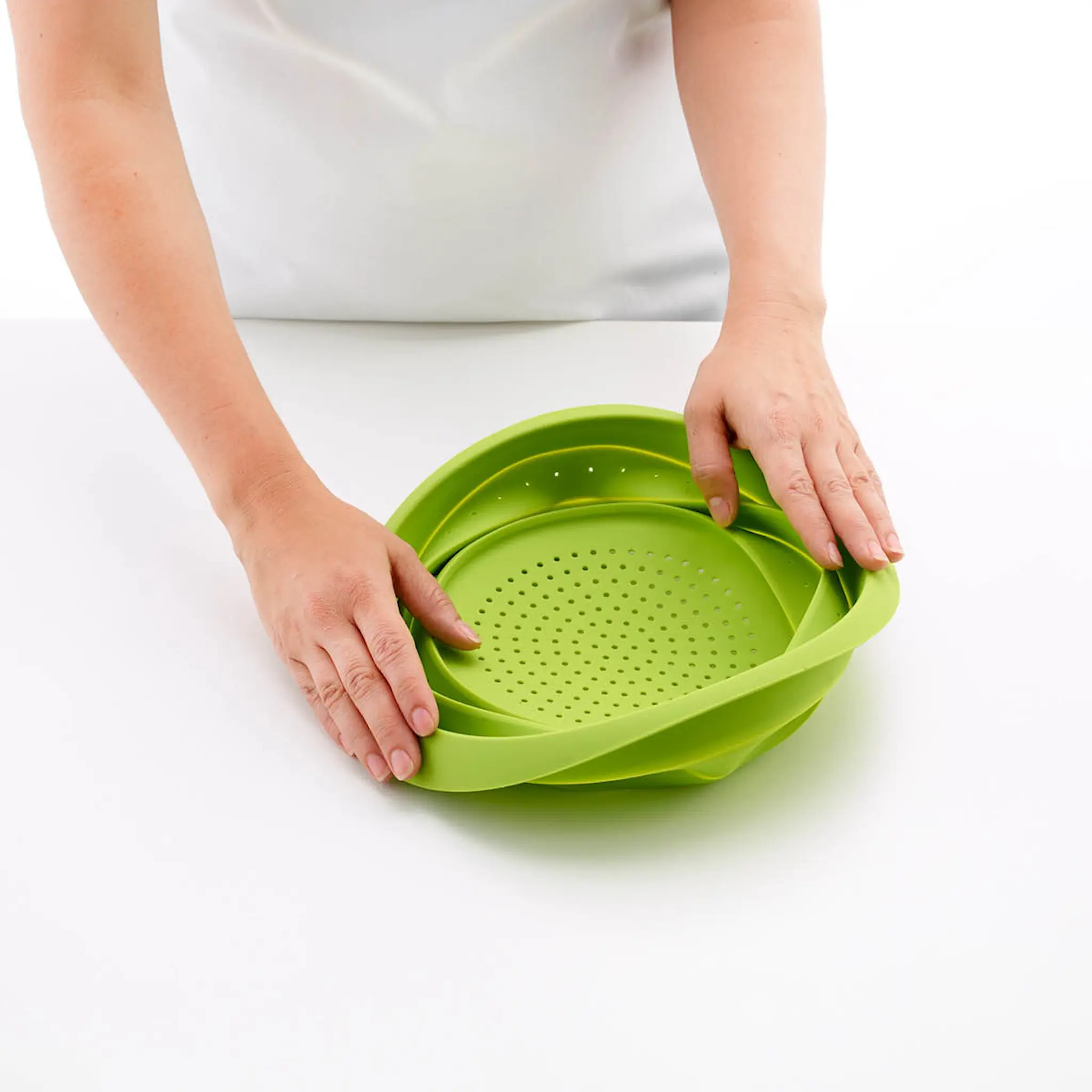Lékué Hopfällbart durkslag av silikon 3,8 L 23 cm grön