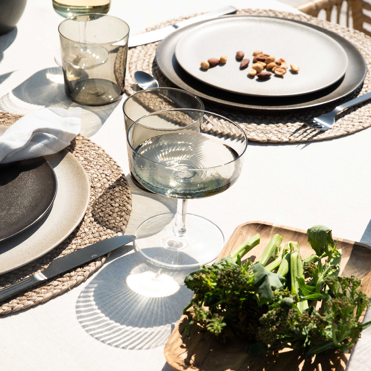 Aida Raw Unique Swirl Samppanjalasi 25 cl Smoke