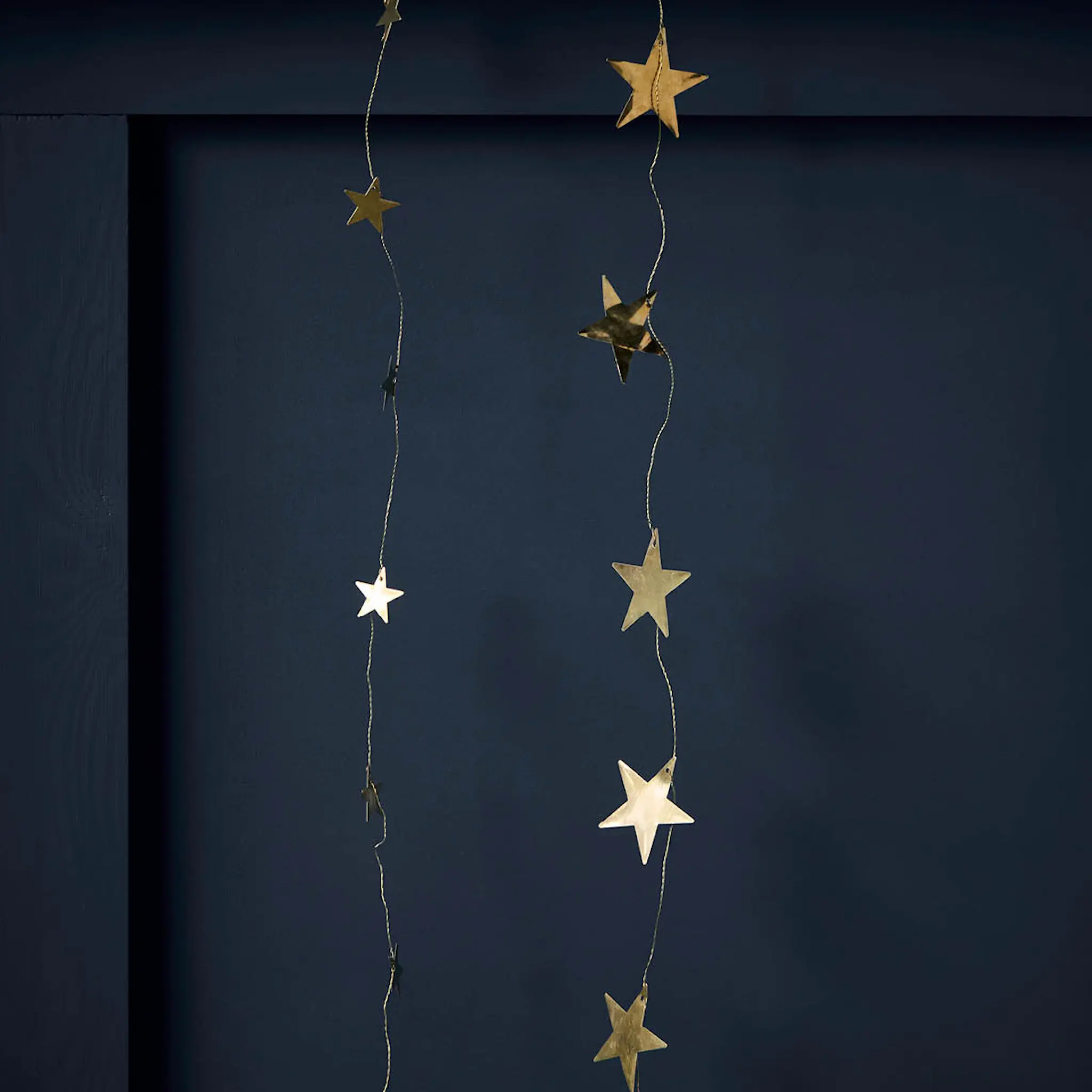 House Doctor Stars girlang 250 cm antik mässing