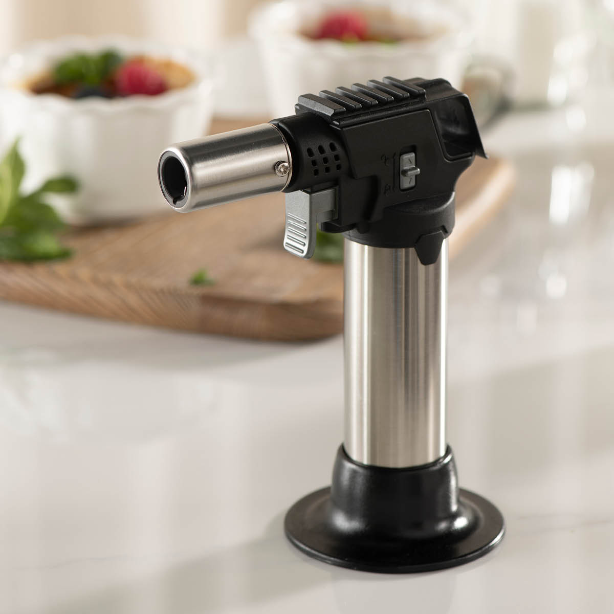 Modern House Basis Kaasupoltin Harjattu teräs/Musta