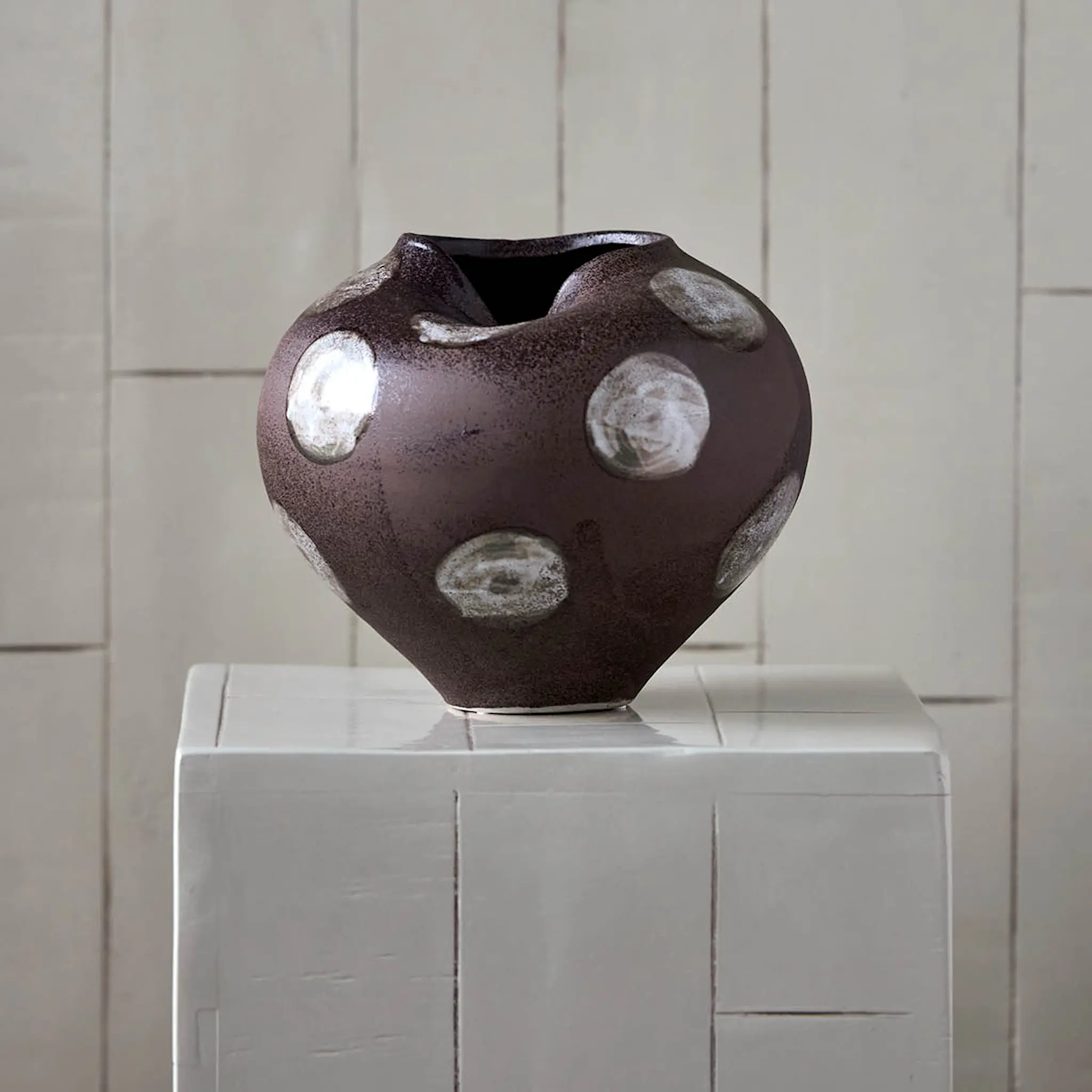 House Doctor Expo vas 19 cm brun/vit