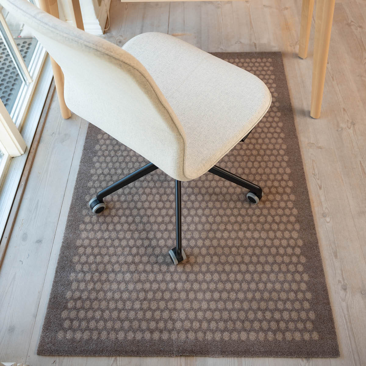 Tica Copenhagen Dot golvmatta 130x90 cm sand/beige