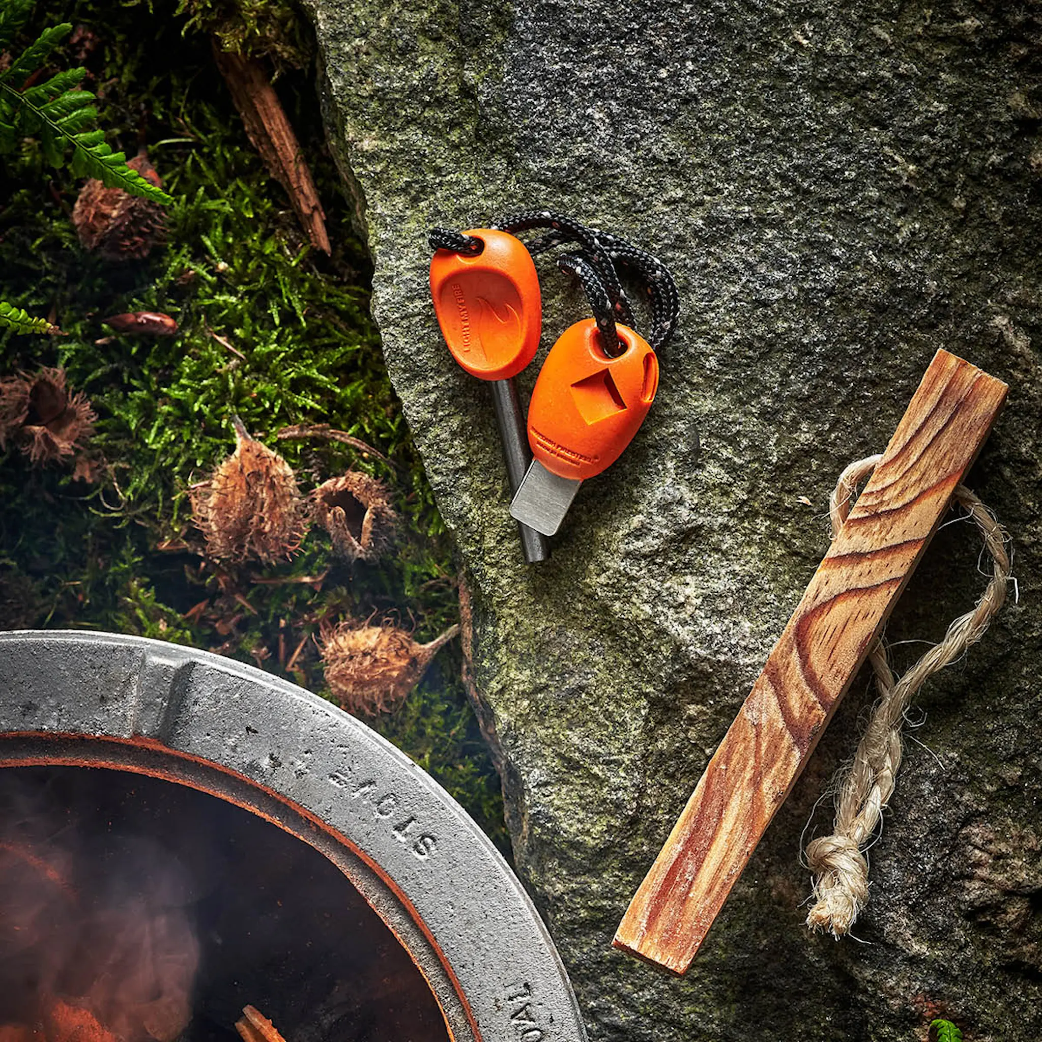 Light My Fire Swedish FireSteel Scout 2in1 tennstål 7,7 cm rockyred