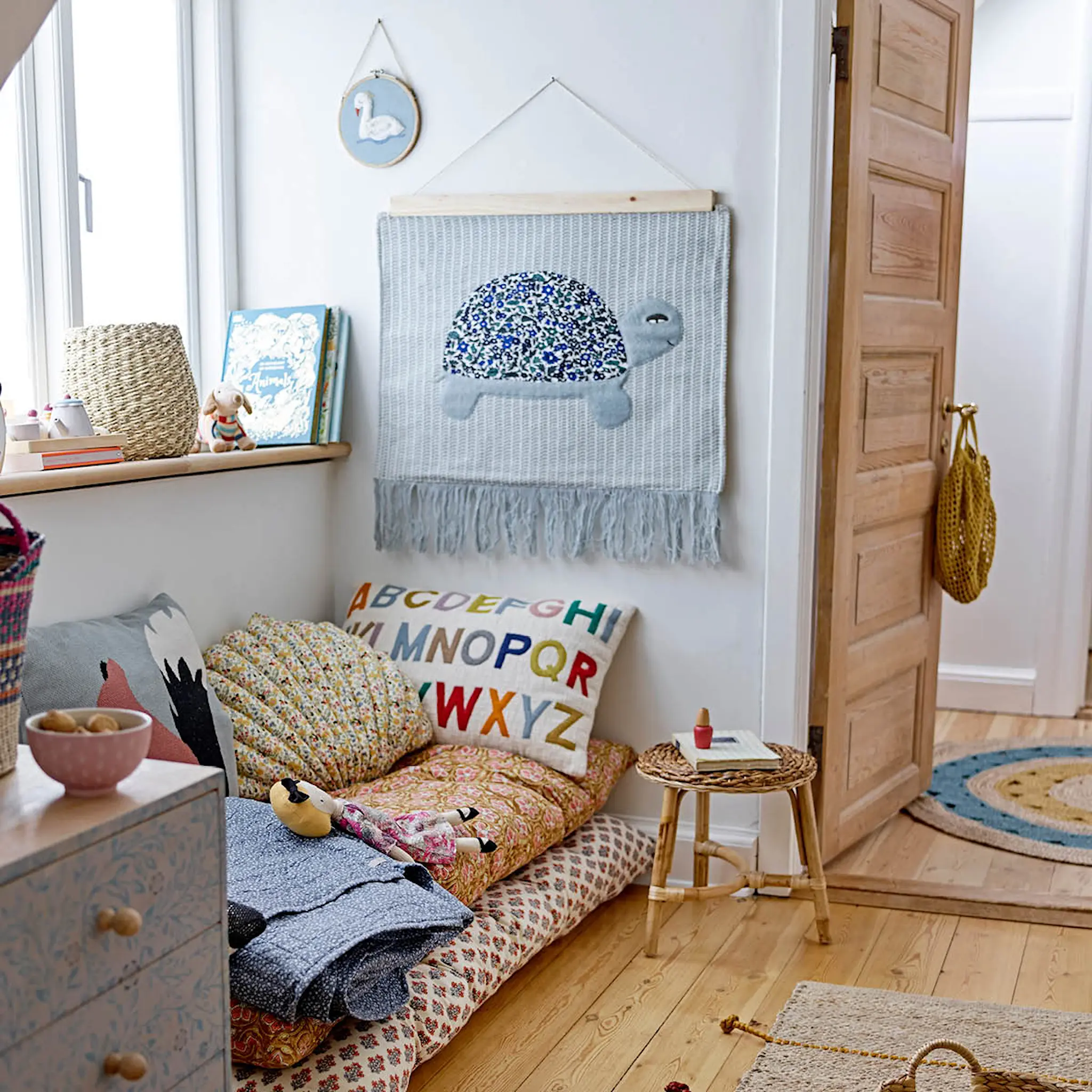 Bloomingville MINI Lexi ABC kudde 60x40 cm natur/multi