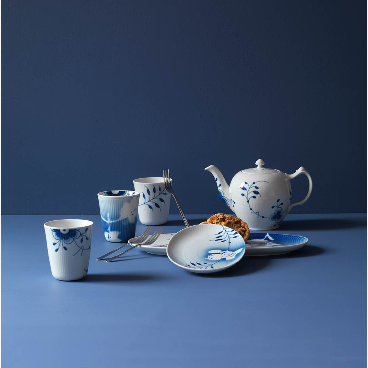 Royal Copenhagen Blå Mega Riflet Riflet tekanne m/lokk 1L