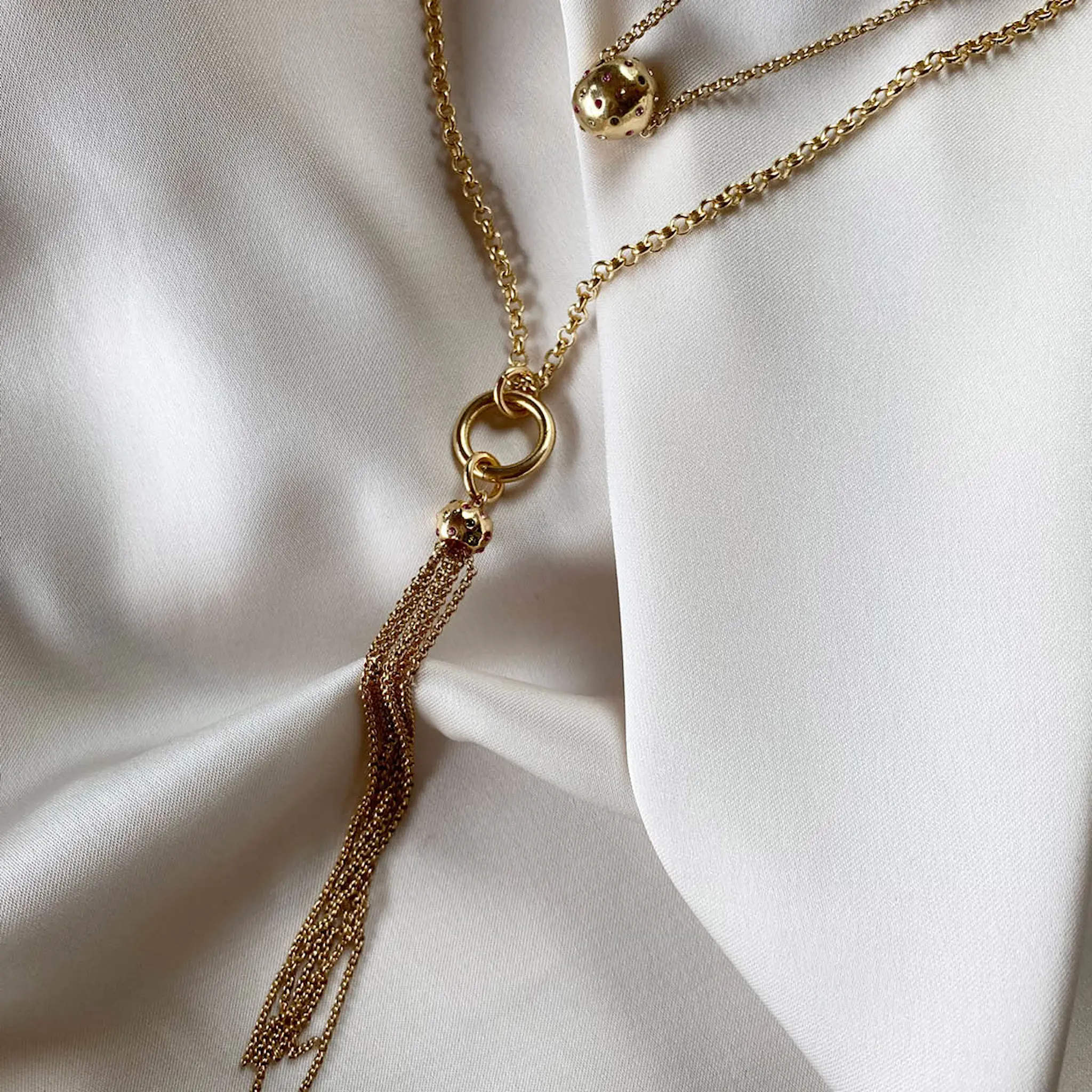 A&C Oslo AS Vibrance halsband långt Shimmer guld