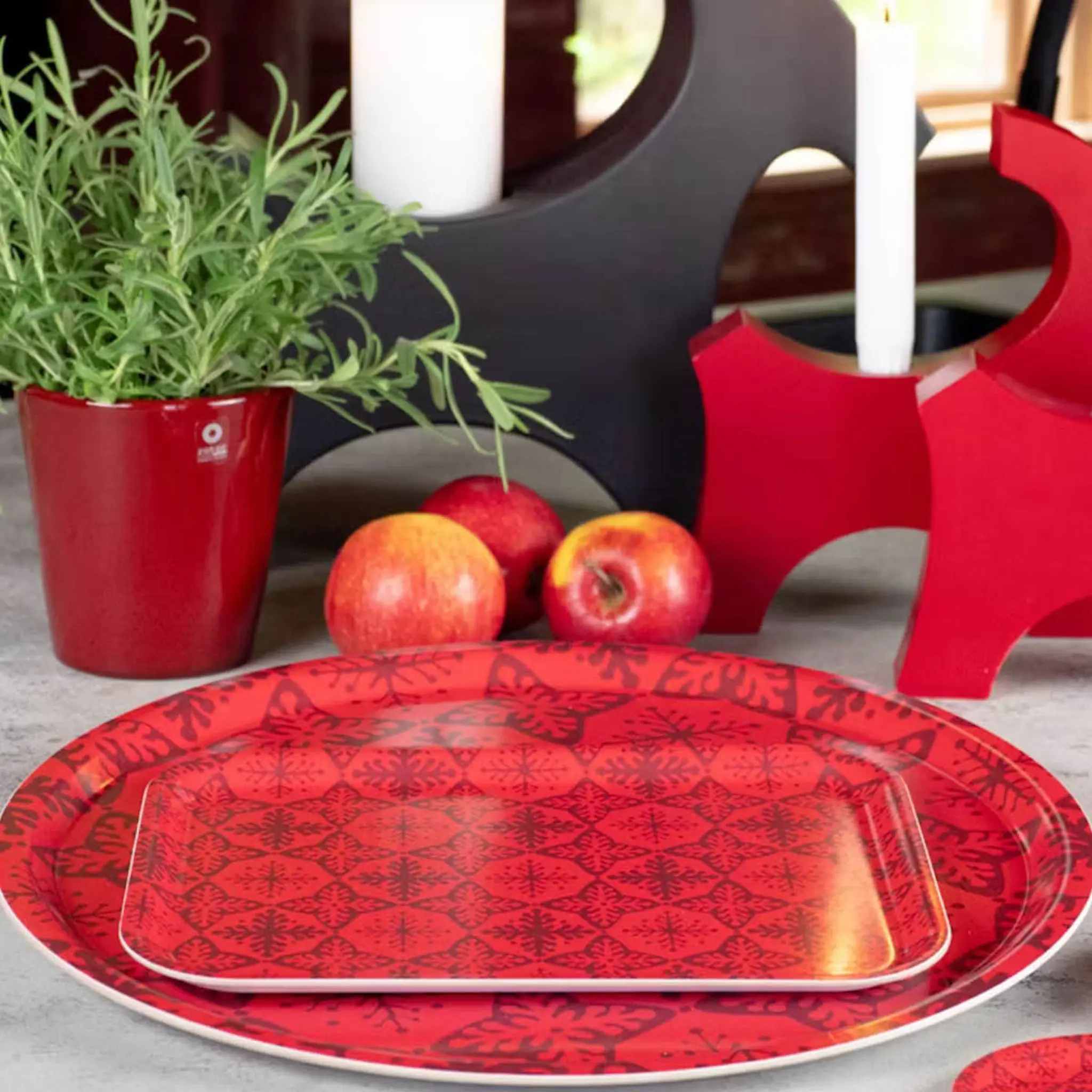 Rotor Design Rundt brett 38 cm stjerne rød hover