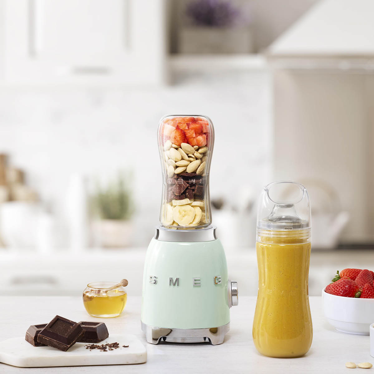 Smeg Personal blender PBF01 600 ml pastellgrønn