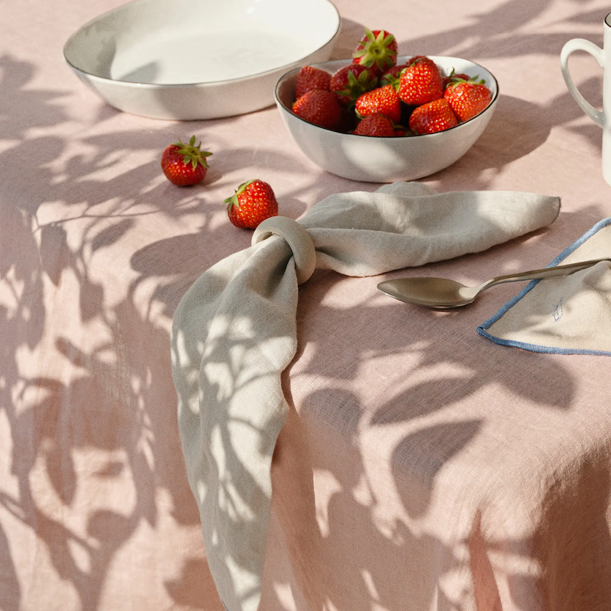 Broste Copenhagen Gracie Bordsduk 160x200 cm Rosa