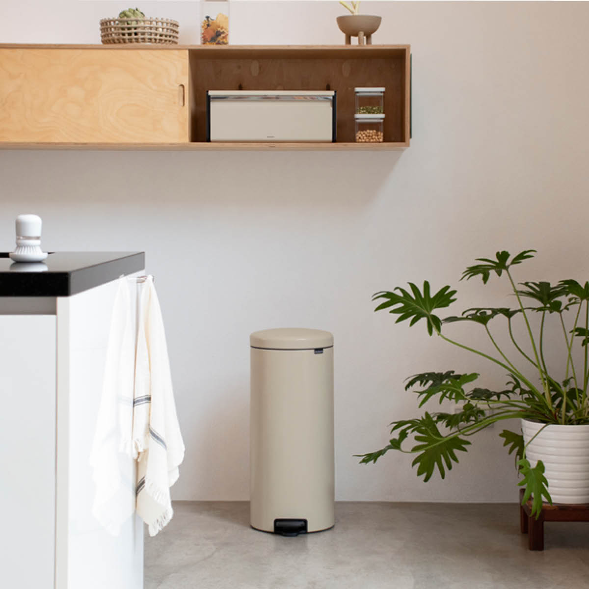 Brabantia NewIcon pedalhink 30 L soft beige