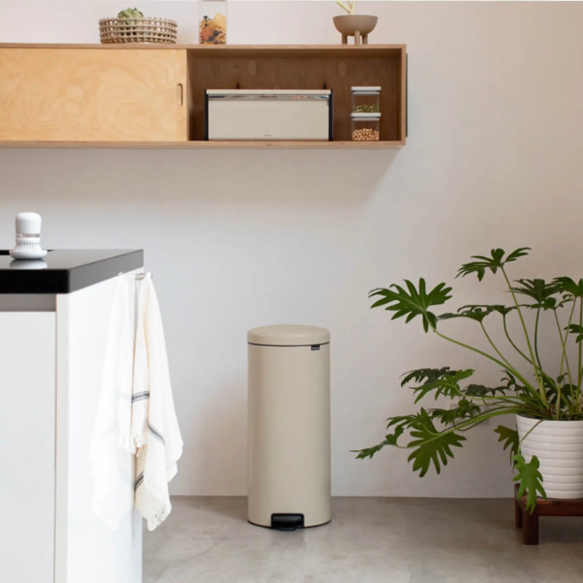 Brabantia NewIcon pedalhink 30 L soft beige