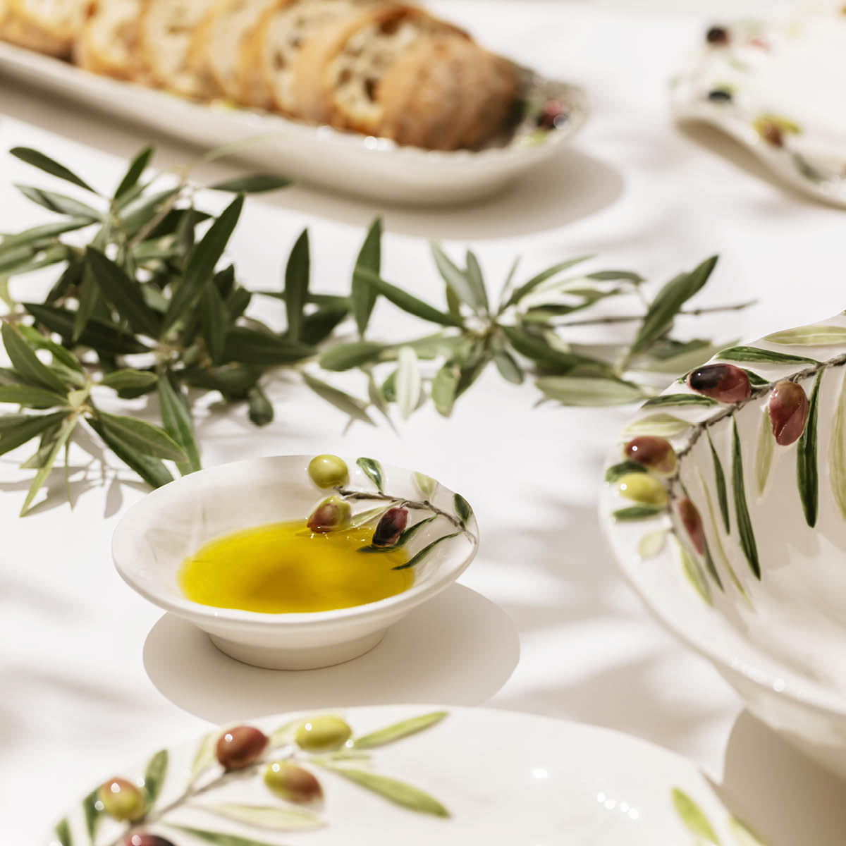 Bordallo Pinheiro Olival skål lav 12,5 cm oliven hvit