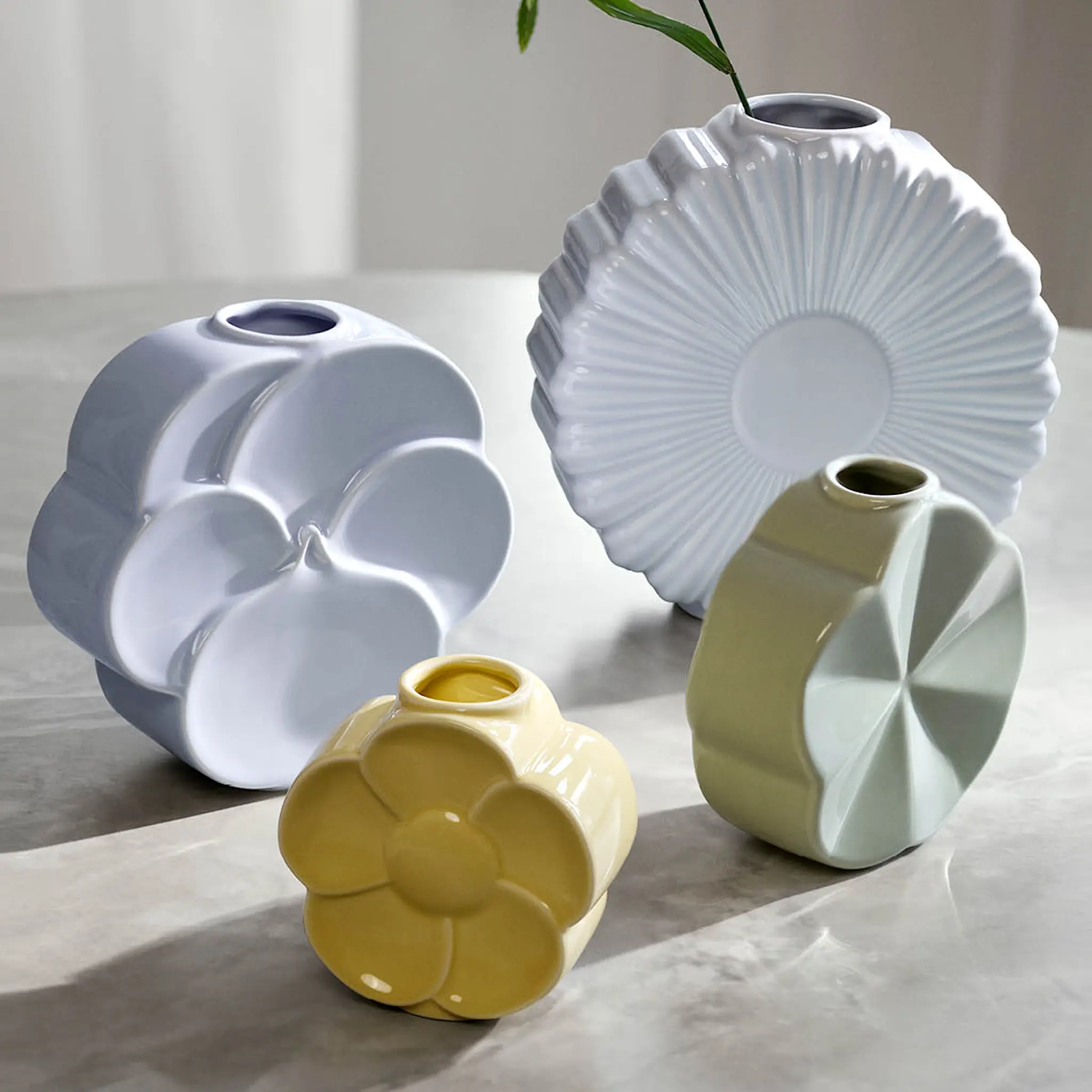 Lyngby Porcelæn Flower vas prästkrage 21 cm vit