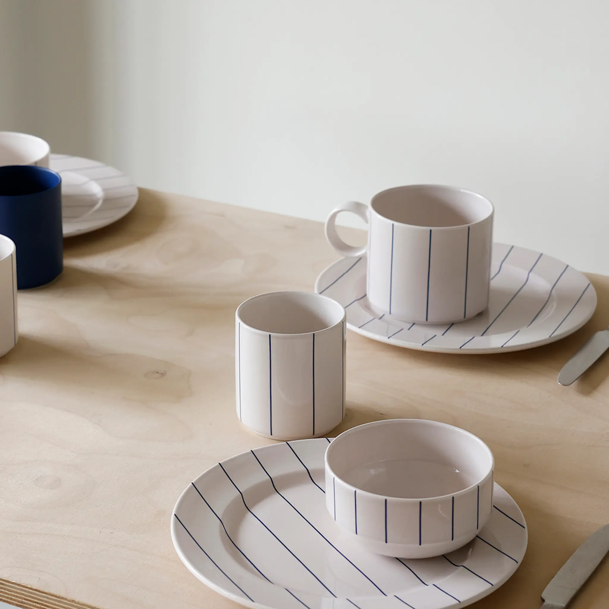 Design Letters Pyjamas Lautanen 23 cm Beige/Midnight Blue