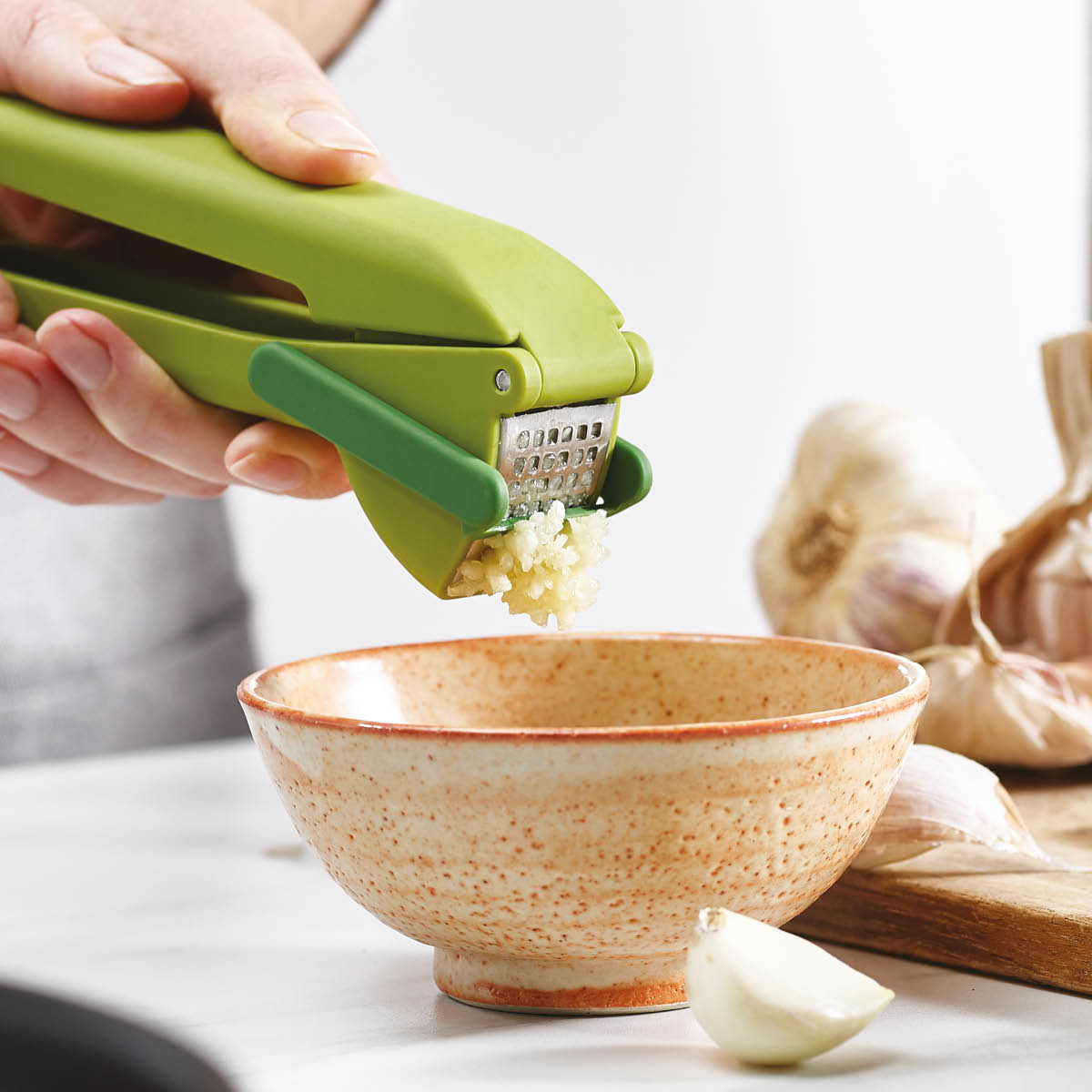 Joseph Joseph CleanForce vitlökspress 6 cm grön